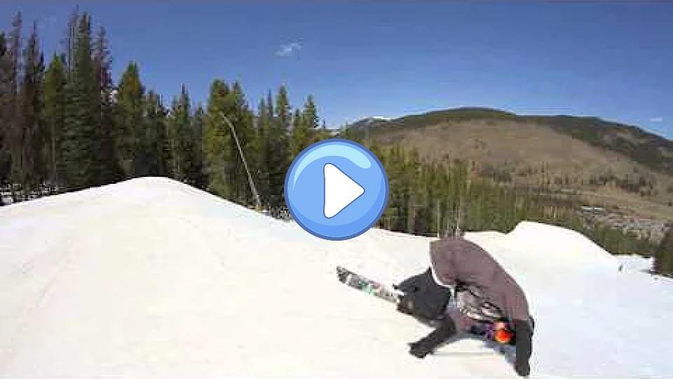 Play video: Skier Tears ACL Video thumb: Skier Tears ACL