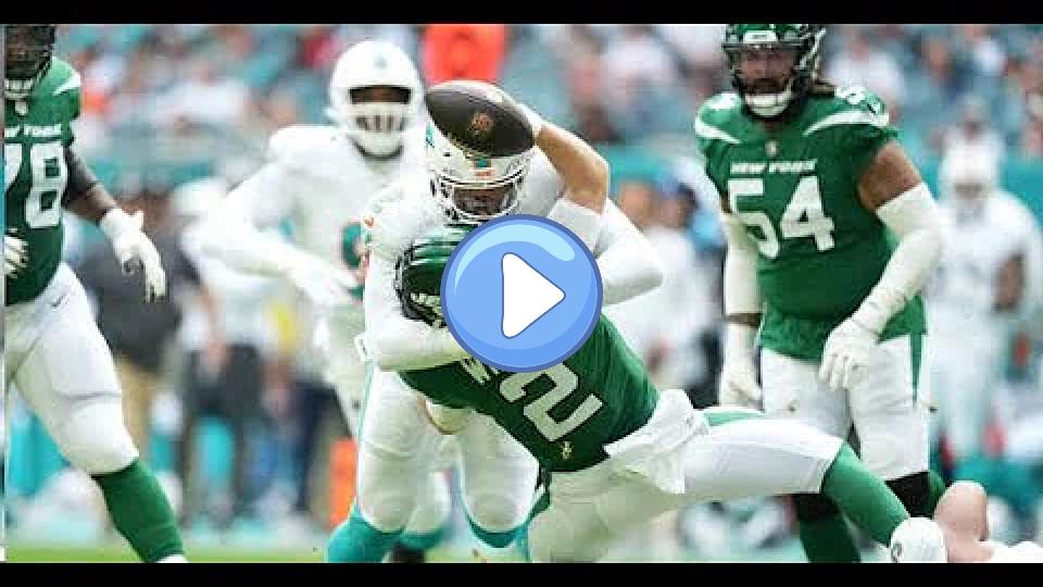 Play video: Zach Wilson was ruled out with a head injury. Video thumb: Zach Wilson was ruled out with a head injury.