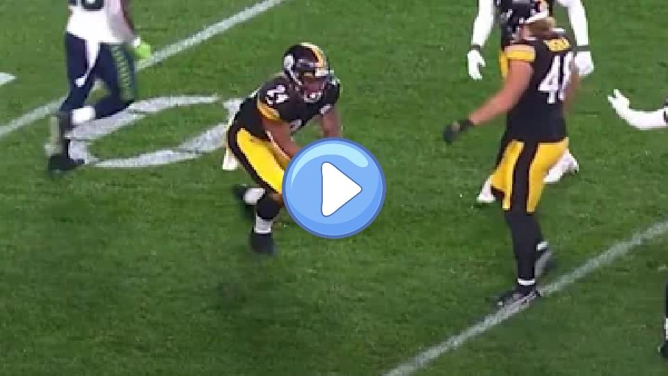 Play video: Benny Snell apparent wrist or arm injury (no replay) Video thumb: Benny Snell apparent wrist or arm injury (no replay)