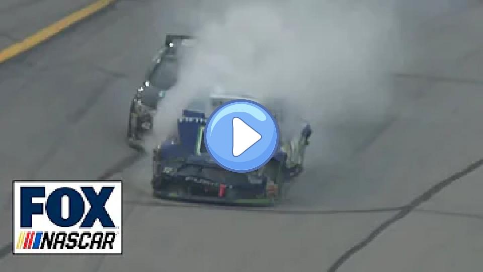 Play video: Greg Biffle Starts Big Wreck Late - Atlanta - 2015 NASCAR Sprint Cup Video thumb: Greg Biffle Starts Big Wreck Late - Atlanta - 2015 NASCAR Sprint Cup