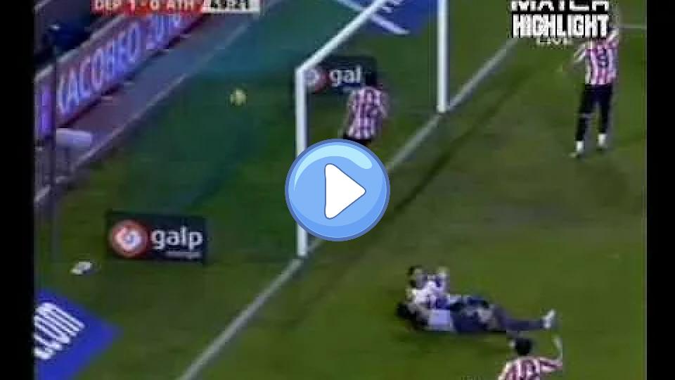 Play video: Filipe Luís Suffers Broken Leg Injury Against Deportivo La Coruna Video thumb: Filipe Luís Suffers Broken Leg Injury Against Deportivo La Coruna