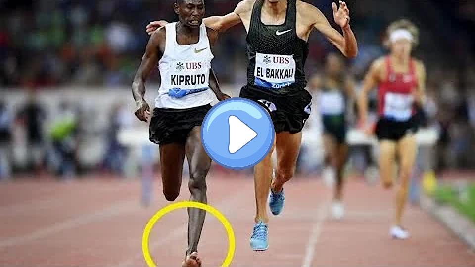 Play video: Injured Conseslus Kipruto Wins 3000m Men's Steeplechase Diamond League Final With One Shoe Video thumb: Injured Conseslus Kipruto Wins 3000m Men's Steeplechase Diamond League Final With One Shoe