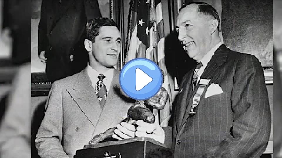 Play video: Johnny Lujack's death Video thumb: Johnny Lujack's death