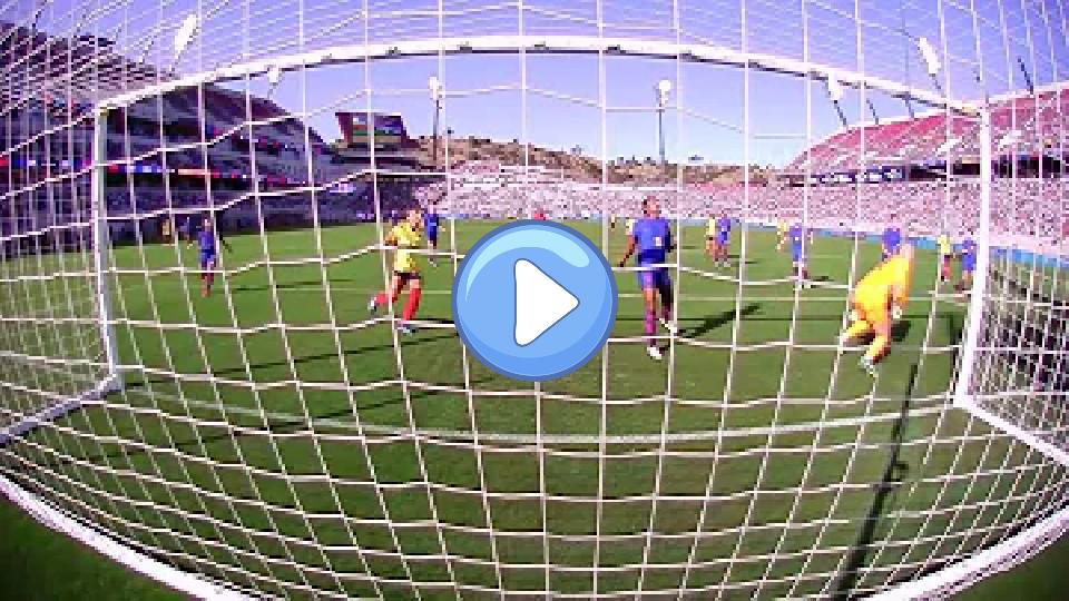 Play video: Casey Murphy Save | USWNT vs. Colombia - October 29, 2023 Video thumb: Casey Murphy Save | USWNT vs. Colombia - October 29, 2023