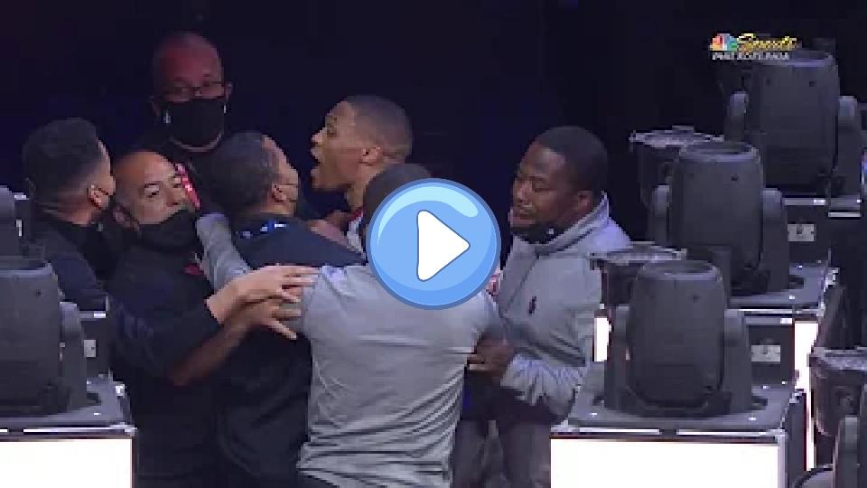 Play video: Russell Westbrook is furious and wants to confront a Sixers fan after being showered with popcorn.๐ฎ Video thumb: Russell Westbrook is furious and wants to confront a Sixers fan after being showered with popcorn.๐ฎ
