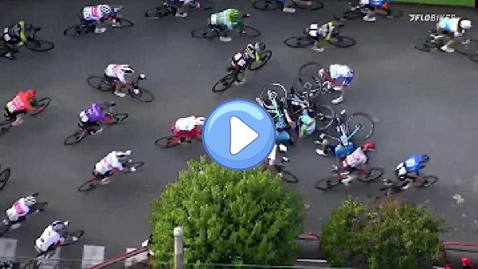 Play video: Primož Roglič Causes Crash on Stage 5 | 2020 Vuelta a España Video thumb: Primož Roglič Causes Crash on Stage 5 | 2020 Vuelta a España