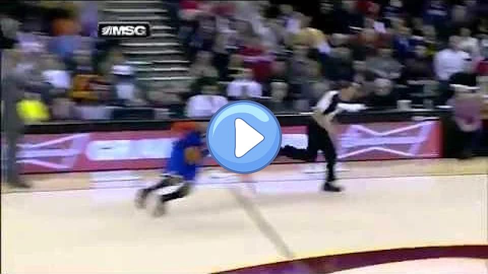 Video thumb: Carmelo Anthony injury