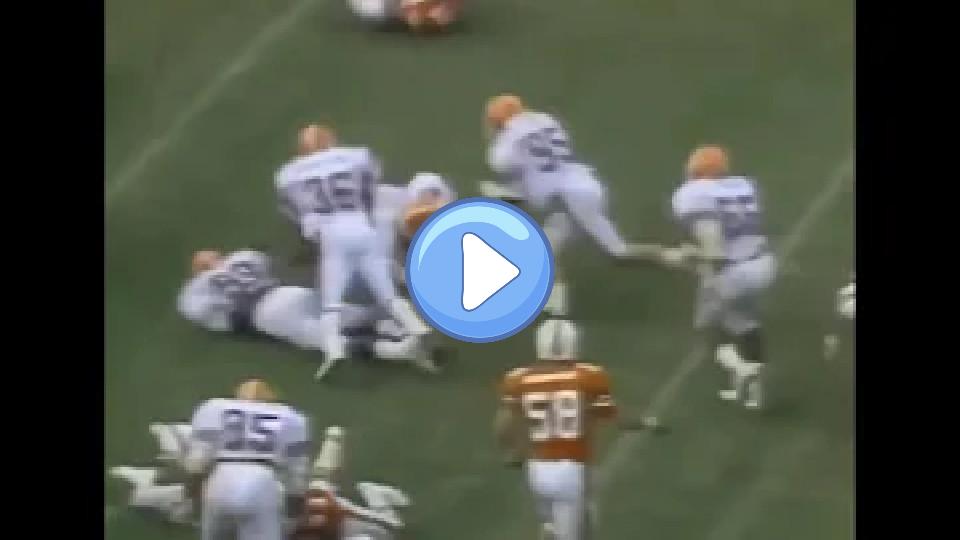 Play video: 1981 Florida Gators vs. Miami Hurricanes - Jim Kelly injury Video thumb: 1981 Florida Gators vs. Miami Hurricanes - Jim Kelly injury