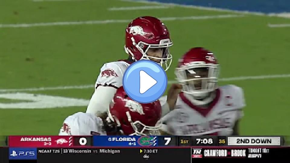 Play video: QB Feleipe Franks Booed on Opening Drive Against Florida | 2020 College Football Video thumb: QB Feleipe Franks Booed on Opening Drive Against Florida | 2020 College Football