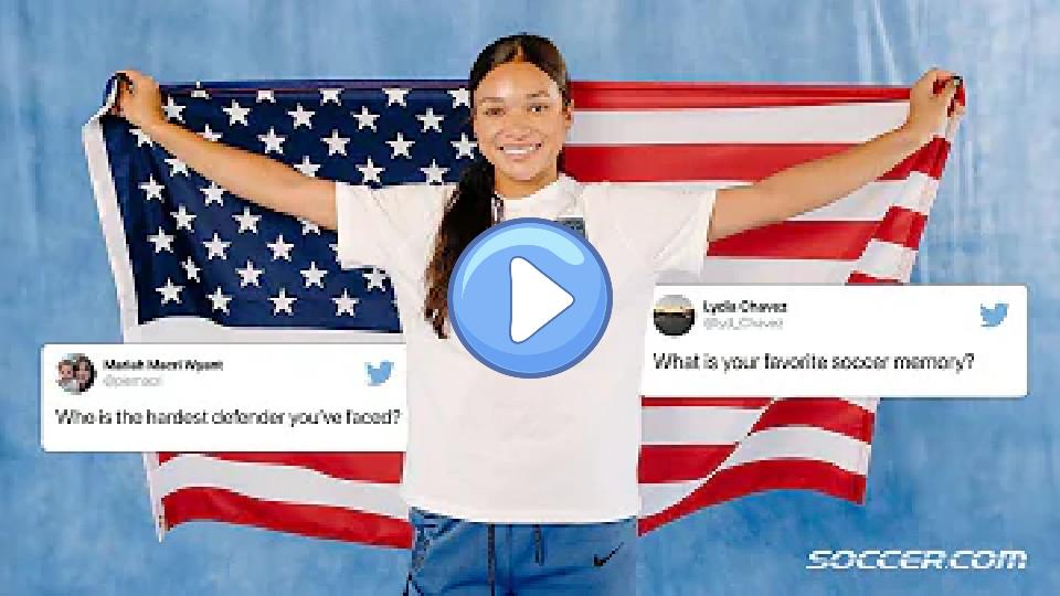 Video thumb: USWNT star Sophia Smith answers your questions.