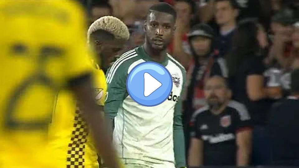 Play video: Goalkeeper Bill Hamid's Incredible Save for D.C. United Video thumb: Goalkeeper Bill Hamid's Incredible Save for D.C. United