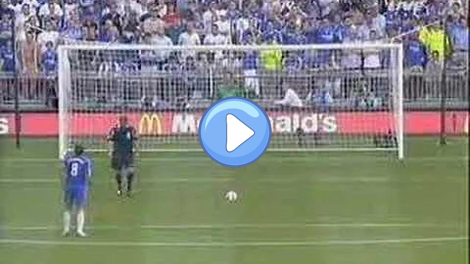 Play video: Van der Sar against Chelsea Video thumb: Van der Sar against Chelsea