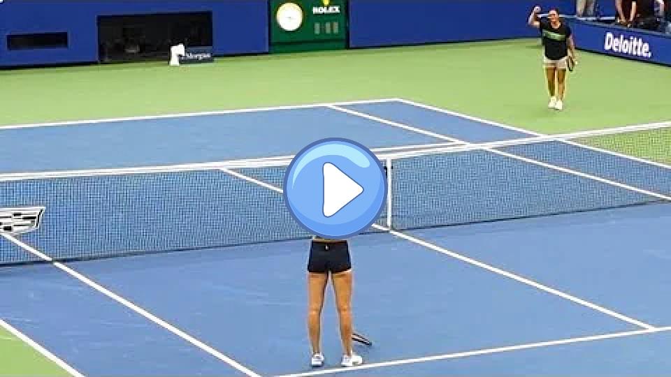 Play video: Aryna Sabalenka Angry Fingers Ons Jabeur After Epic Point Video thumb: Aryna Sabalenka Angry Fingers Ons Jabeur After Epic Point