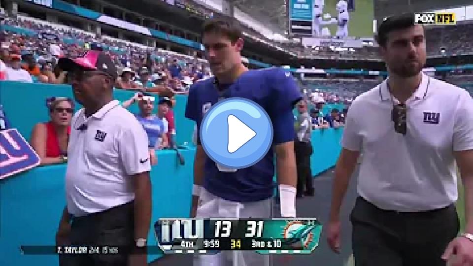 Video thumb: Daniel Jones is injured and has gone to the locker room.
