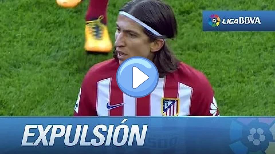 Play video: Expulsion of Filipe Luis for a tackle on Messi Video thumb: Expulsion of Filipe Luis for a tackle on Messi
