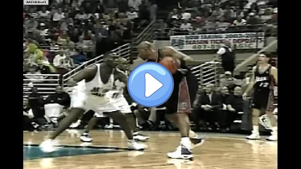 Play video: 39-Year-Old Karl Malone Scores 40 Points Against the Magic in 2003! Video thumb: 39-Year-Old Karl Malone Scores 40 Points Against the Magic in 2003!