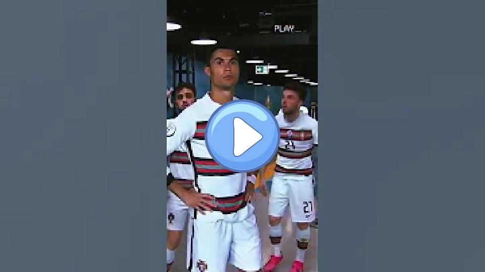 Play video: Ronaldo's reaction when he saw Jota was a smile. 🙂 Video thumb: Ronaldo's reaction when he saw Jota was a smile. 🙂