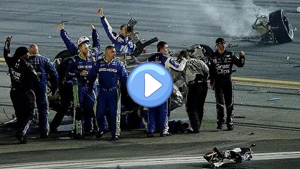 Play video: Ives breaks down moments after Dillon crashes Video thumb: Ives breaks down moments after Dillon crashes