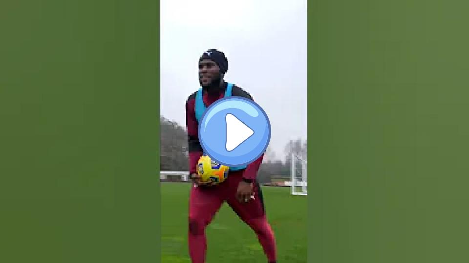 Play video: President Kessie is practicing 😃 | #shorts Video thumb: President Kessie is practicing 😃 | #shorts