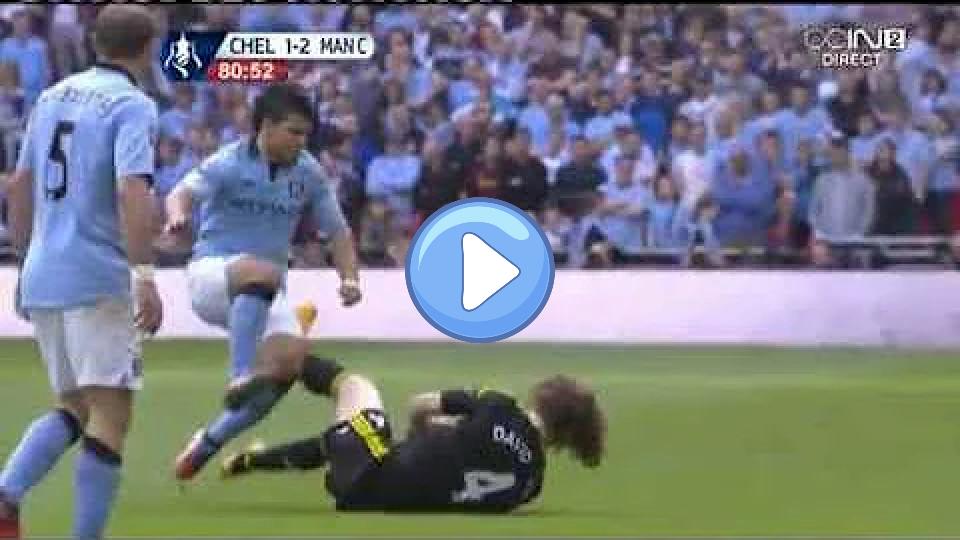 Video thumb: Sergio Aguero's Horrific Tackle on David Luiz [Chelsea 1-2 Manchester City] 04/14/2013 HQ
