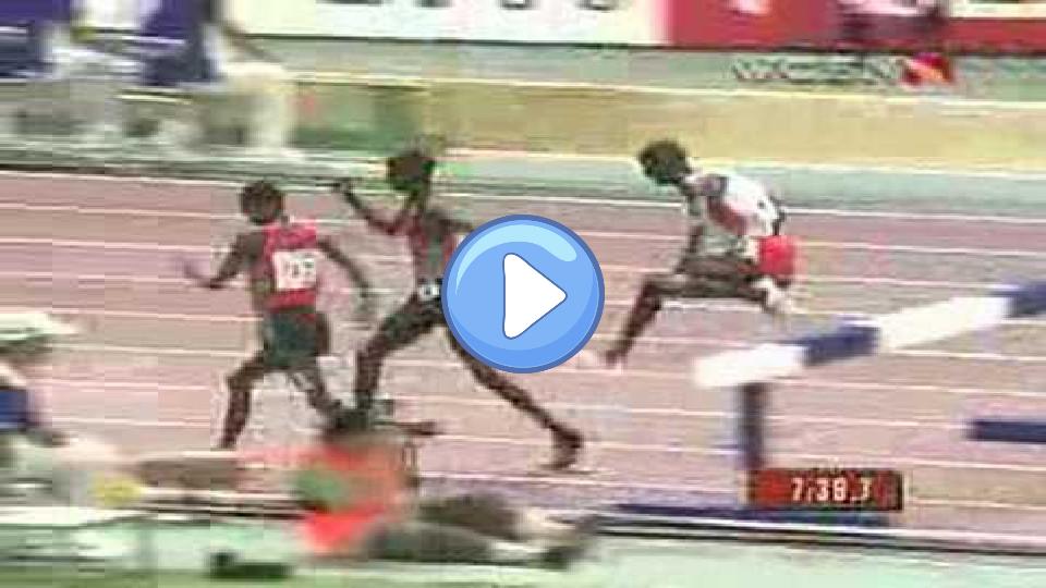 Play video: Kenyans achieve clean sweep in steeplechase Video thumb: Kenyans achieve clean sweep in steeplechase