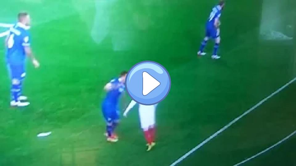 Play video: Wayne Rooney punches Gylfi Sigurðsson Video thumb: Wayne Rooney punches Gylfi Sigurðsson