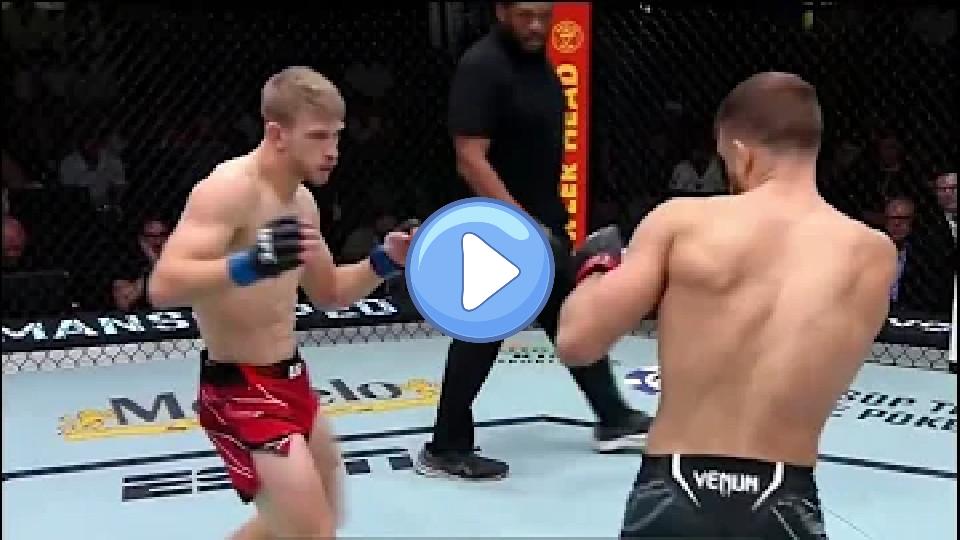 Play video: Calvin Kattar vs. Arnold Allen: Best Highlights Video thumb: Calvin Kattar vs. Arnold Allen: Best Highlights