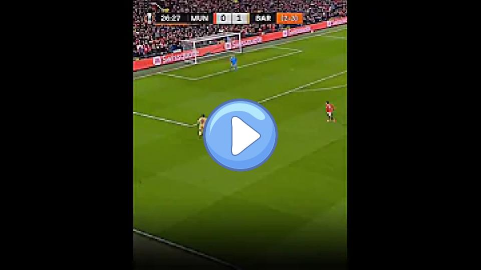Play video: Bro made him eat grass #Kessie #Martinez #LisandroMartinez #Barca #Barcelona #ManchesterUnited Video thumb: Bro made him eat grass #Kessie #Martinez #LisandroMartinez #Barca #Barcelona #ManchesterUnited