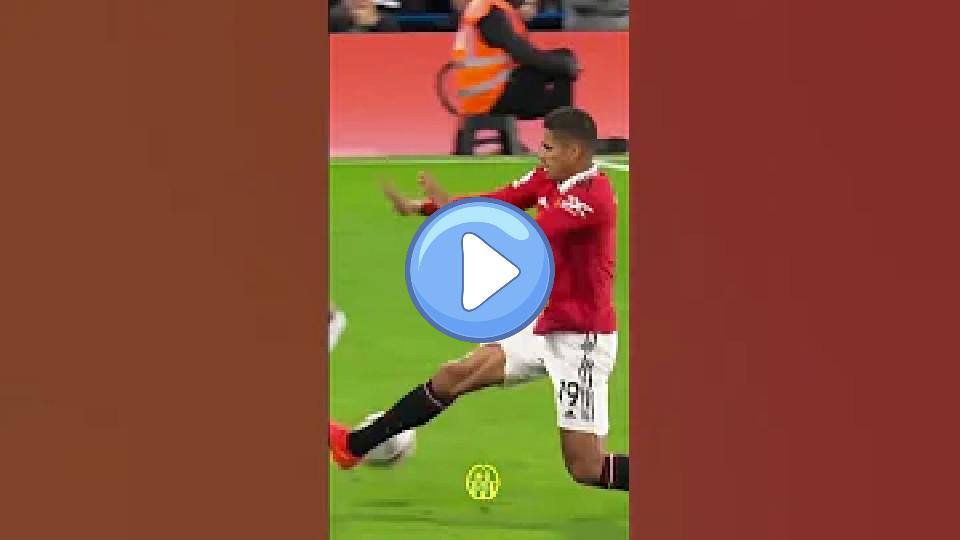 Play video: Varane's injury 😬 Video thumb: Varane's injury 😬