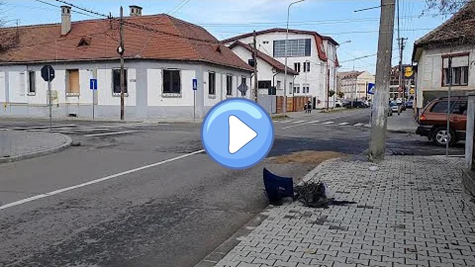 Play video: Accident at the intersection of I.C. Brătianu and Michael Weiss Streets | novatv.ro Video thumb: Accident at the intersection of I.C. Brătianu and Michael Weiss Streets | novatv.ro