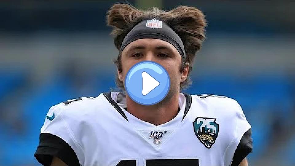 Play video: Did Minshew injure his finger? Video thumb: Did Minshew injure his finger?