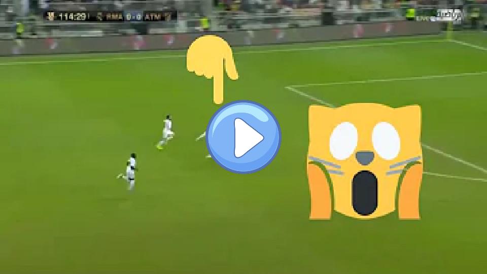 Play video: Fede Valverde's tackle on Morata that won them the Supercopa trophy 😲😱 Video thumb: Fede Valverde's tackle on Morata that won them the Supercopa trophy 😲😱