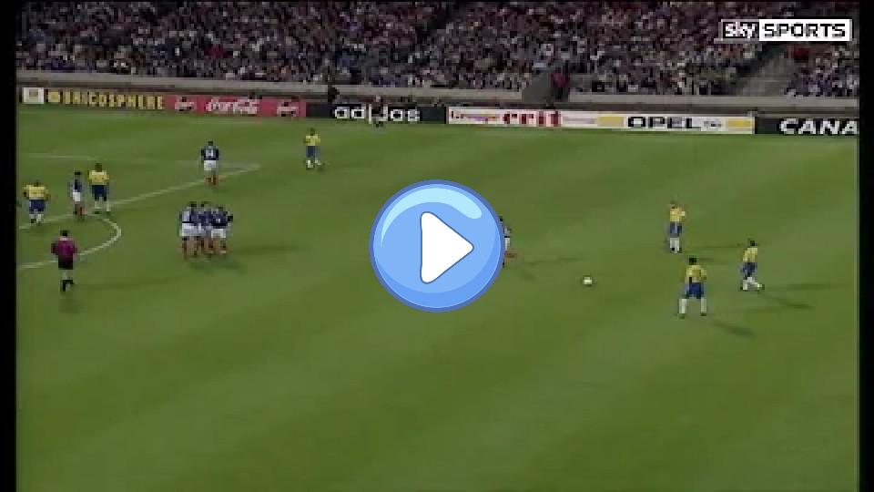 Video thumb: Roberto Carlos Incredible Free Kick (France 1997) [Sky Sports English Commentary] [HD]
