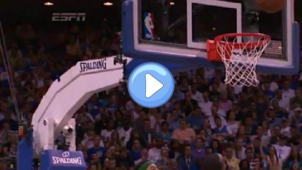 Play video: Glen Davis Suffers a Concussion Video thumb: Glen Davis Suffers a Concussion