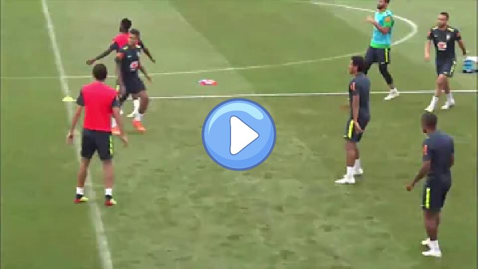 Play video: Good news for Brazil: Douglas Costa returns from injury. Video thumb: Good news for Brazil: Douglas Costa returns from injury.