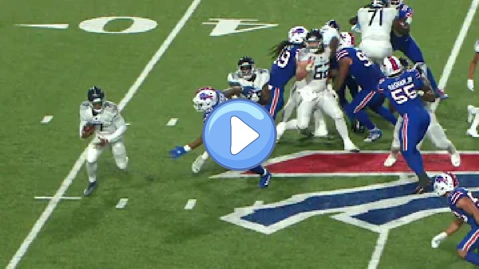 Play video: Malik Willis gets his Video thumb: Malik Willis gets his