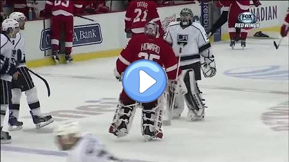 Play video: Quick and Howard exchange words at center ice. Video thumb: Quick and Howard exchange words at center ice.