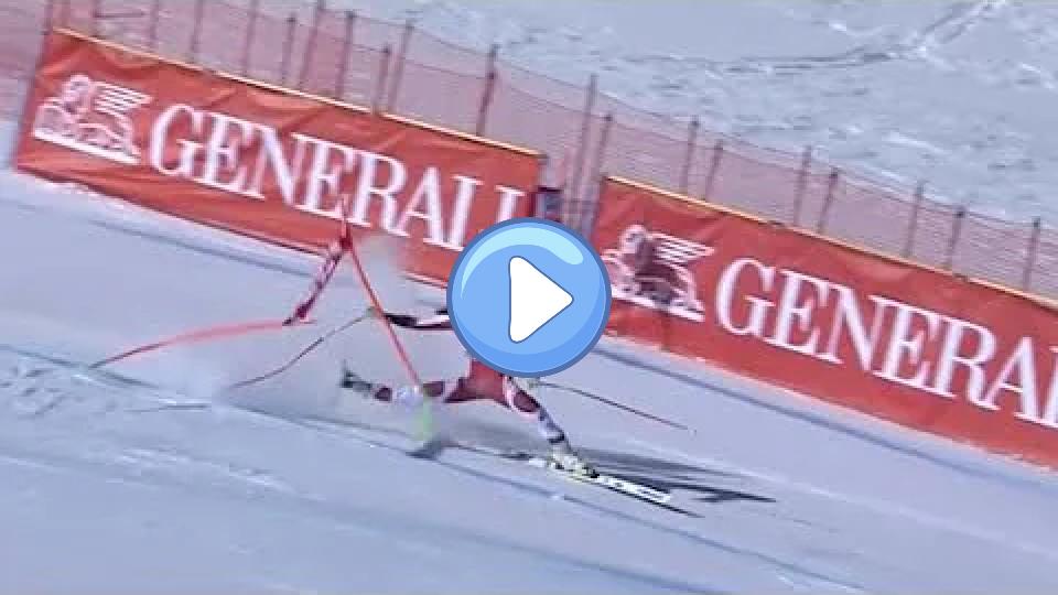 Play video: Ski Crash: Rosina Schneeberger Breaks Leg in Super-G, Val di Fassa, Italy Video thumb: Ski Crash: Rosina Schneeberger Breaks Leg in Super-G, Val di Fassa, Italy