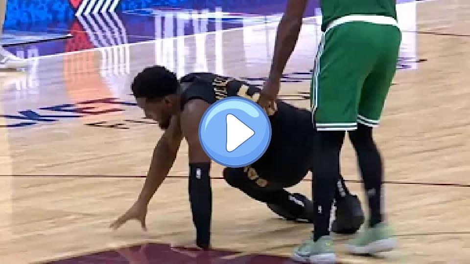 Play video: Donovan Mitchell Injures Ankle after Scary Landing Video thumb: Donovan Mitchell Injures Ankle after Scary Landing